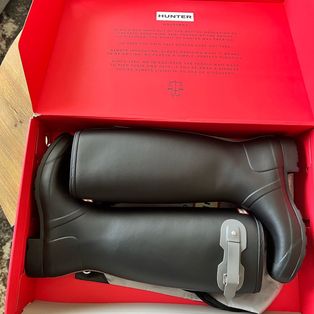 New Hunter Rain Boots Sz 10